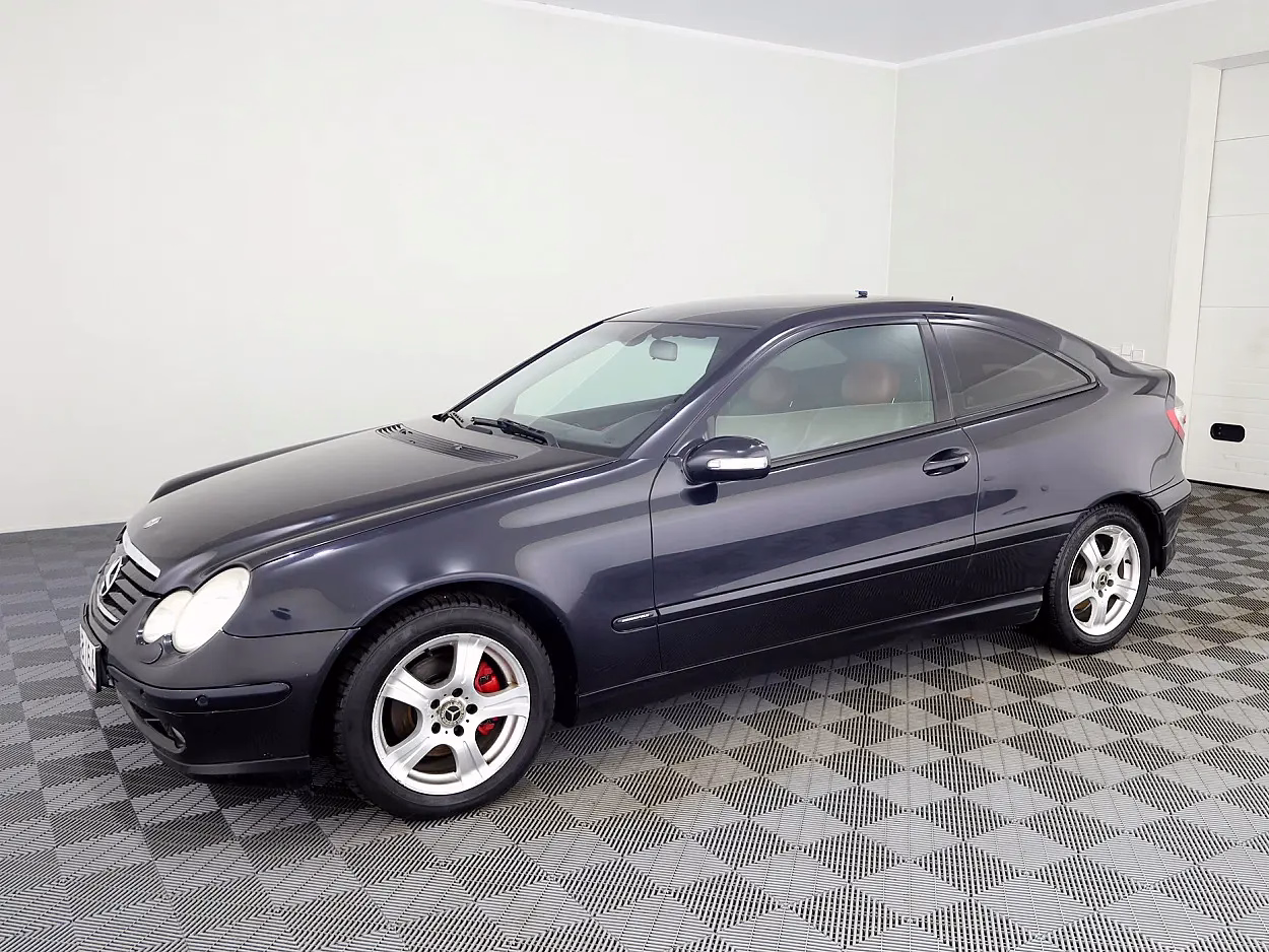 Mercedes-Benz C 220