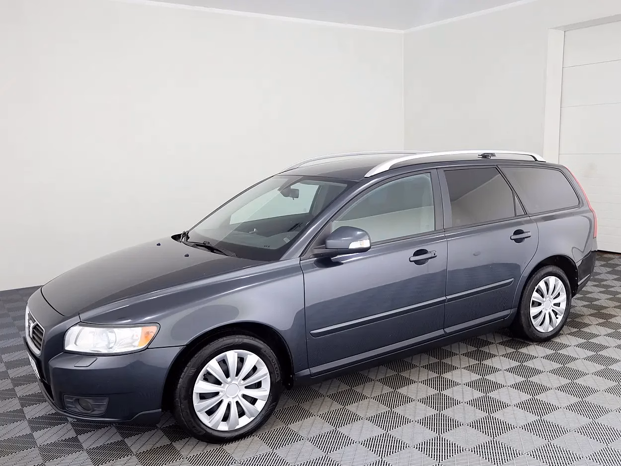 Volvo V50