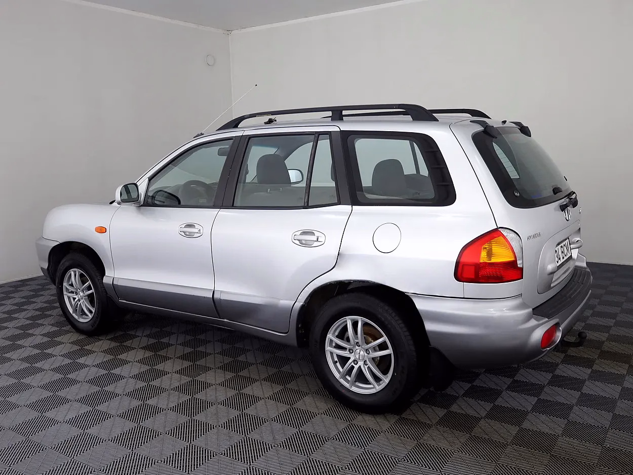 Hyundai SANTA FE