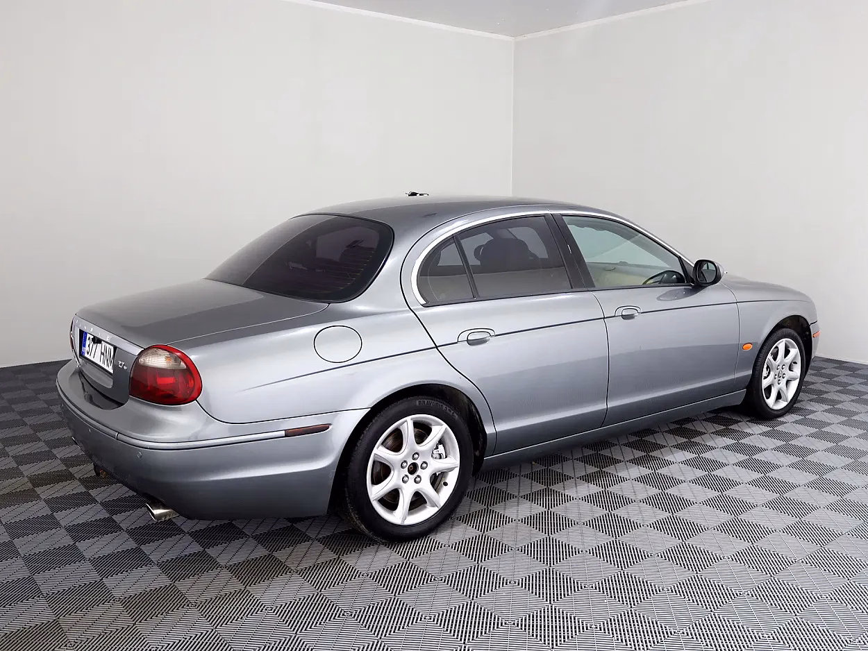 Jaguar S-Type