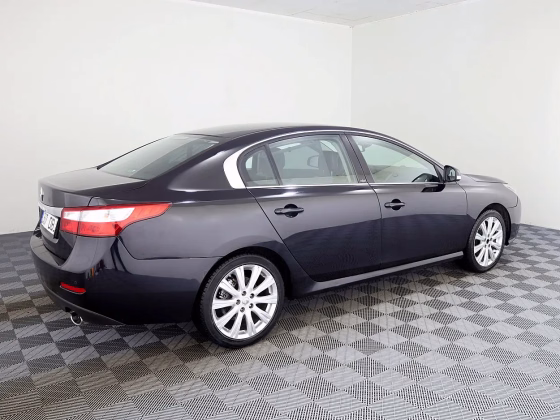 Renault Latitude