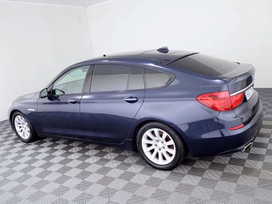 BMW 550