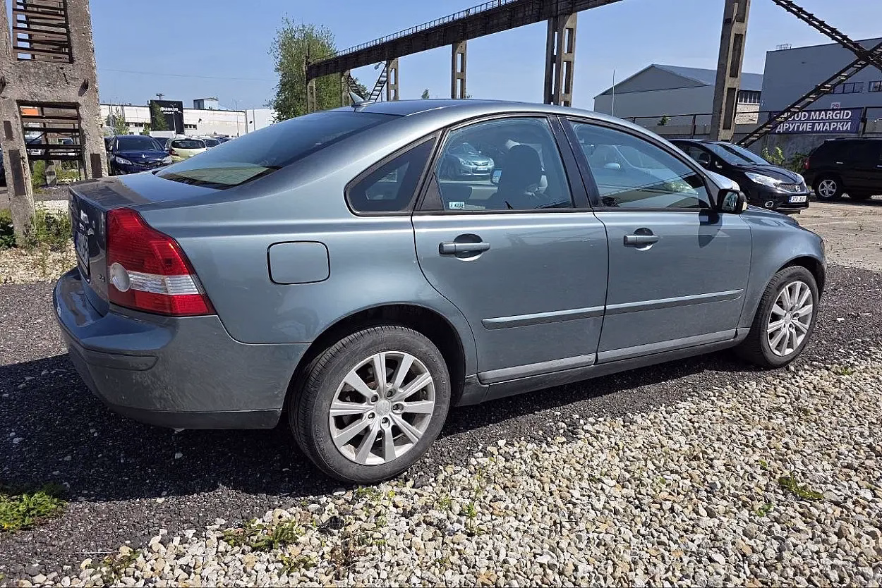 Volvo S40