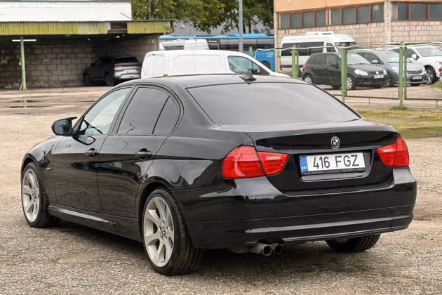 BMW 325
