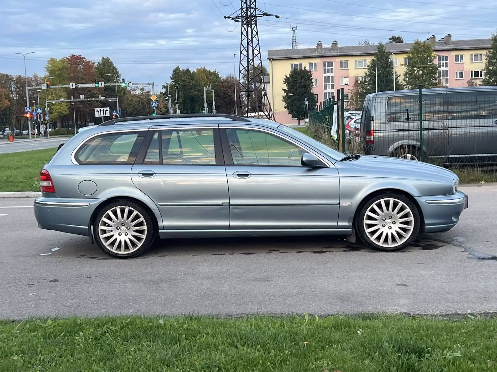 Jaguar X-Type