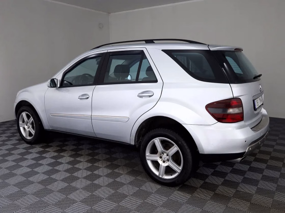 Mercedes-Benz ML 320