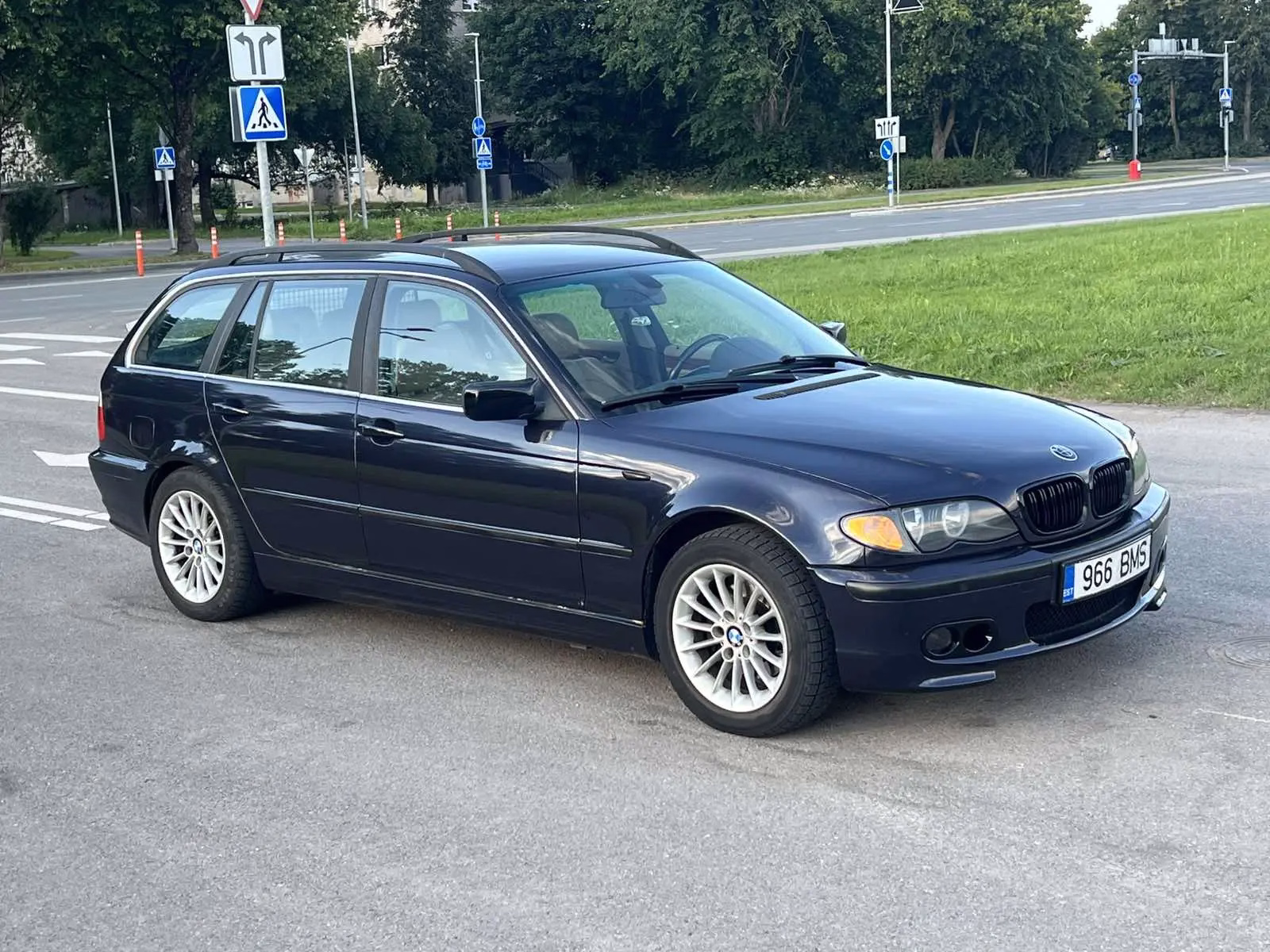 BMW 320