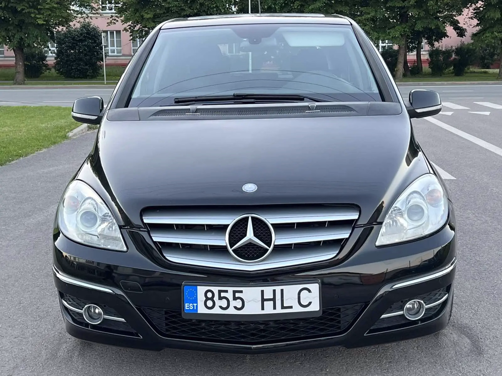 Mercedes-Benz B 200
