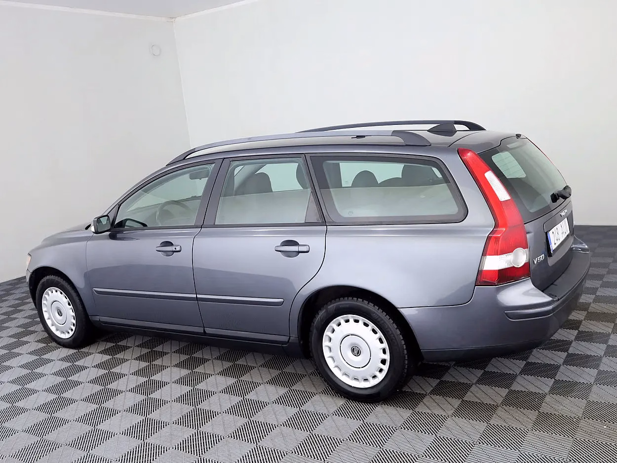 Volvo V50