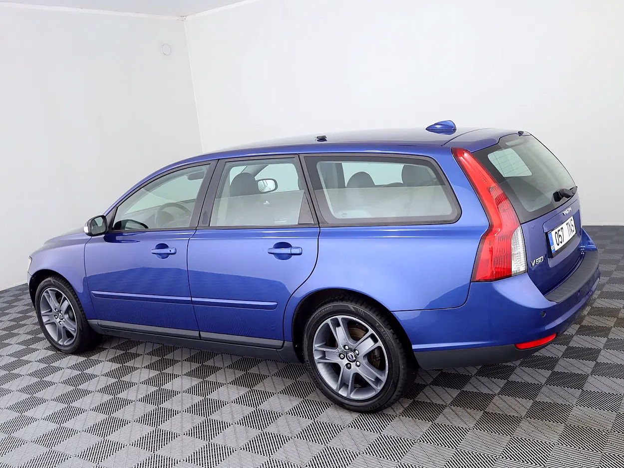 Volvo V50