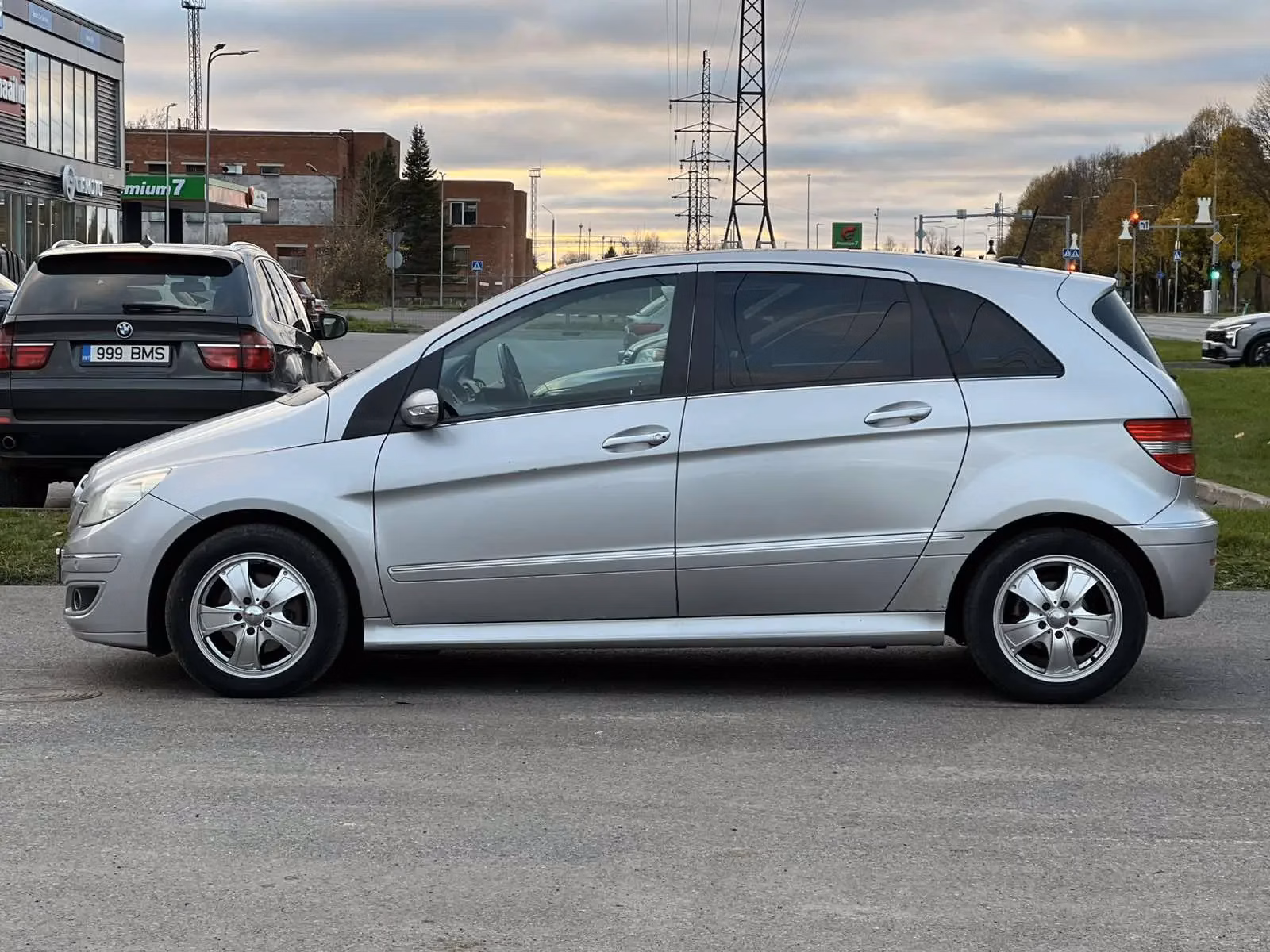 Mercedes-Benz B 200