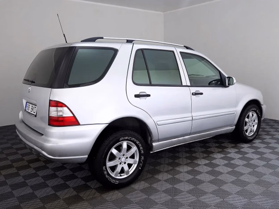 Mercedes-Benz ML 270