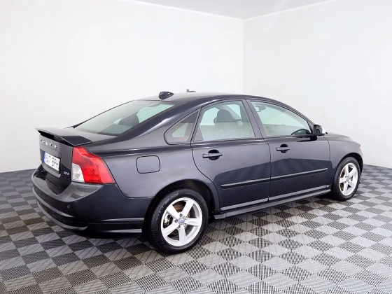 Volvo S40