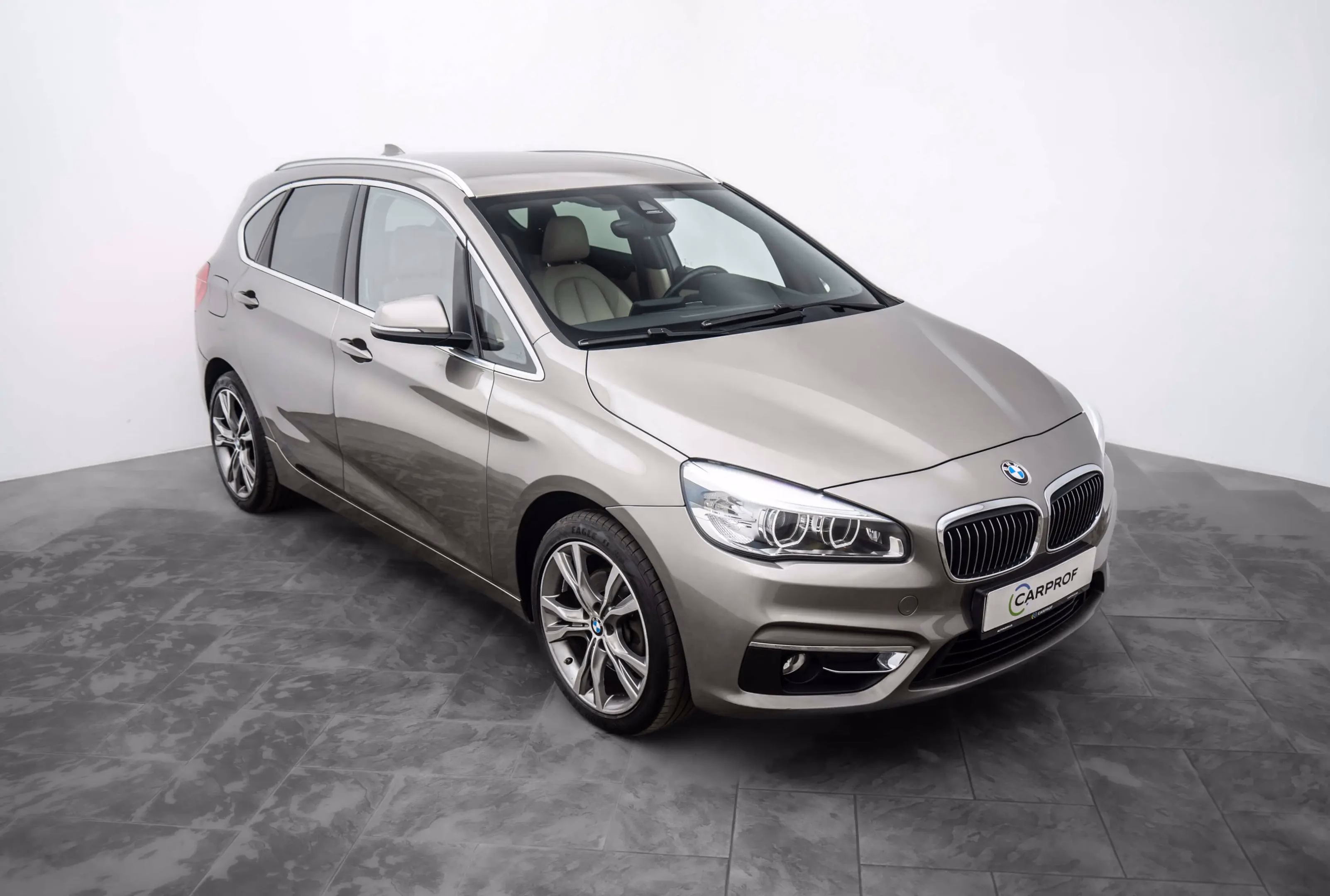BMW 220