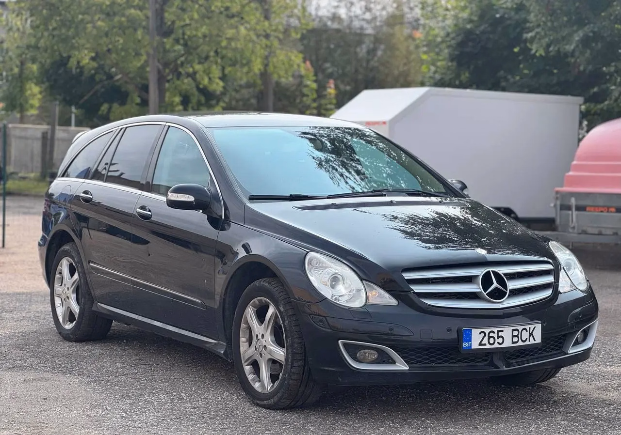 Mercedes-Benz R 320
