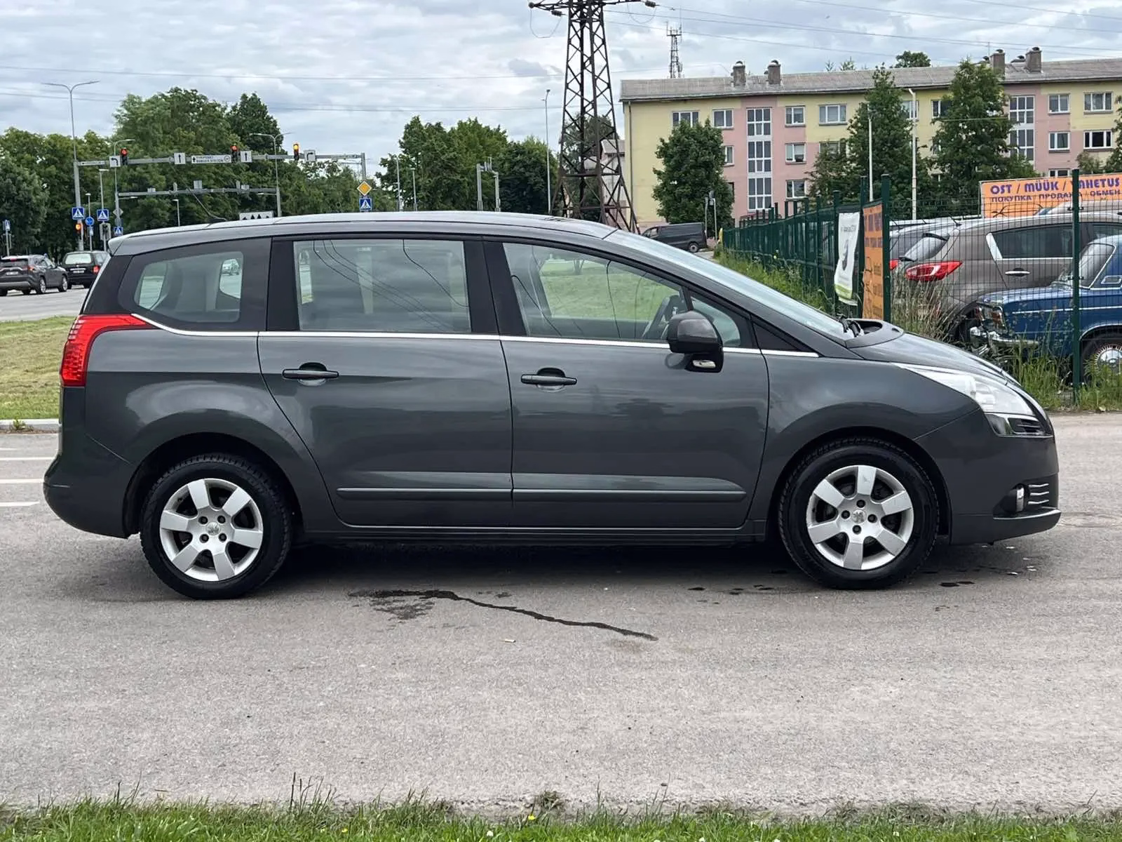 Peugeot 5008