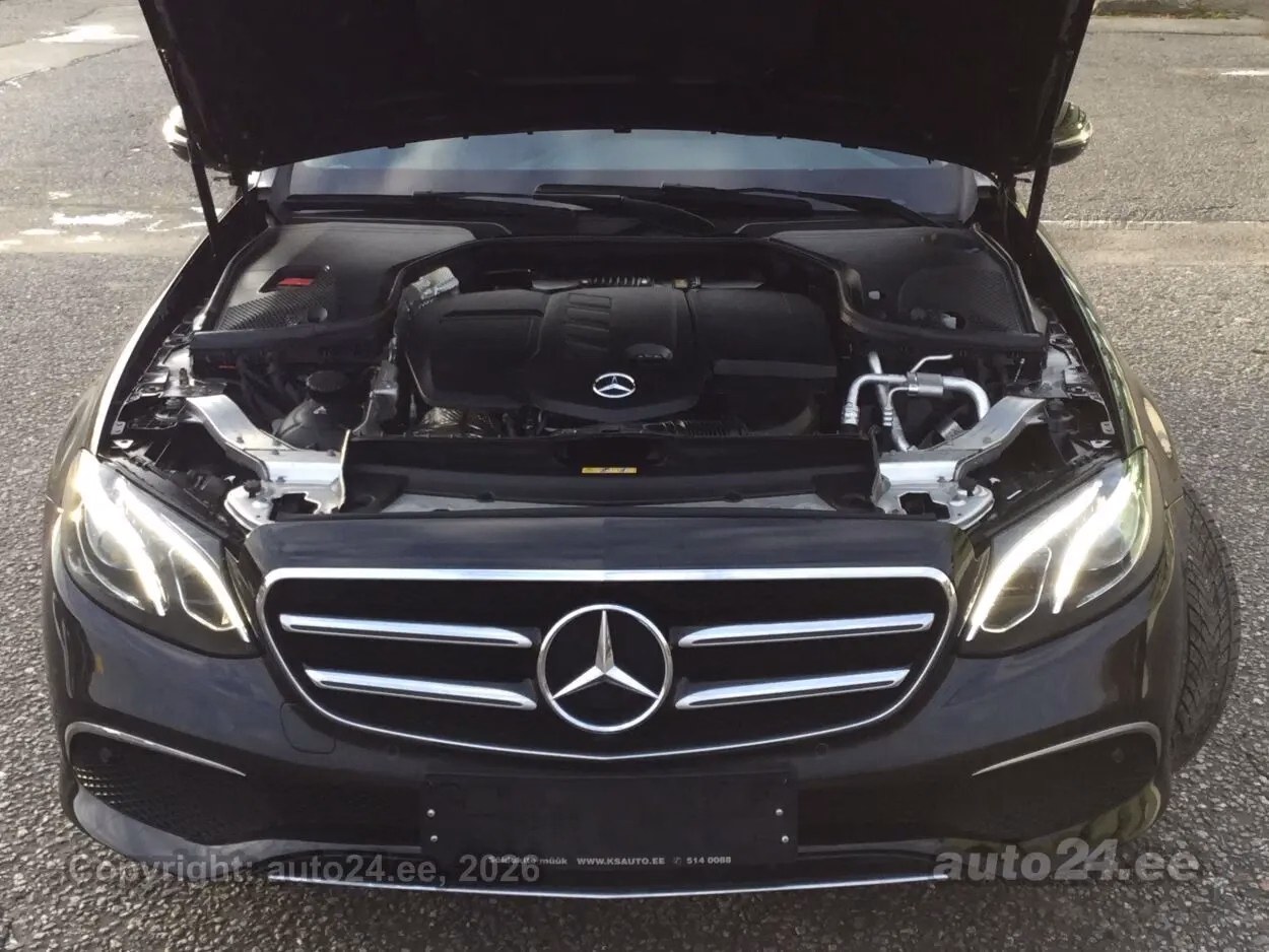 Mercedes-Benz E 220