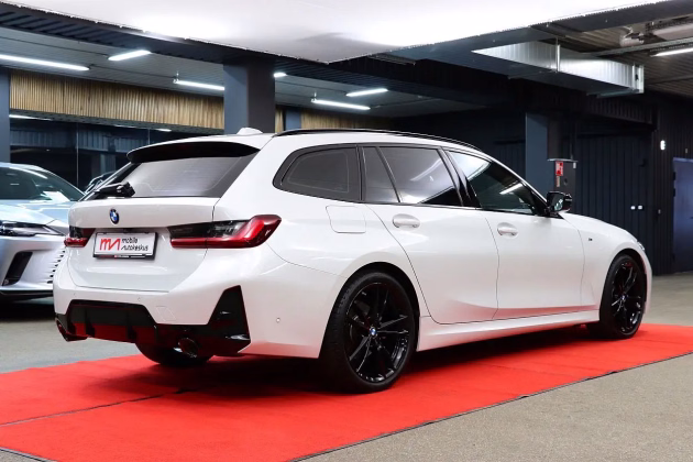 BMW 320