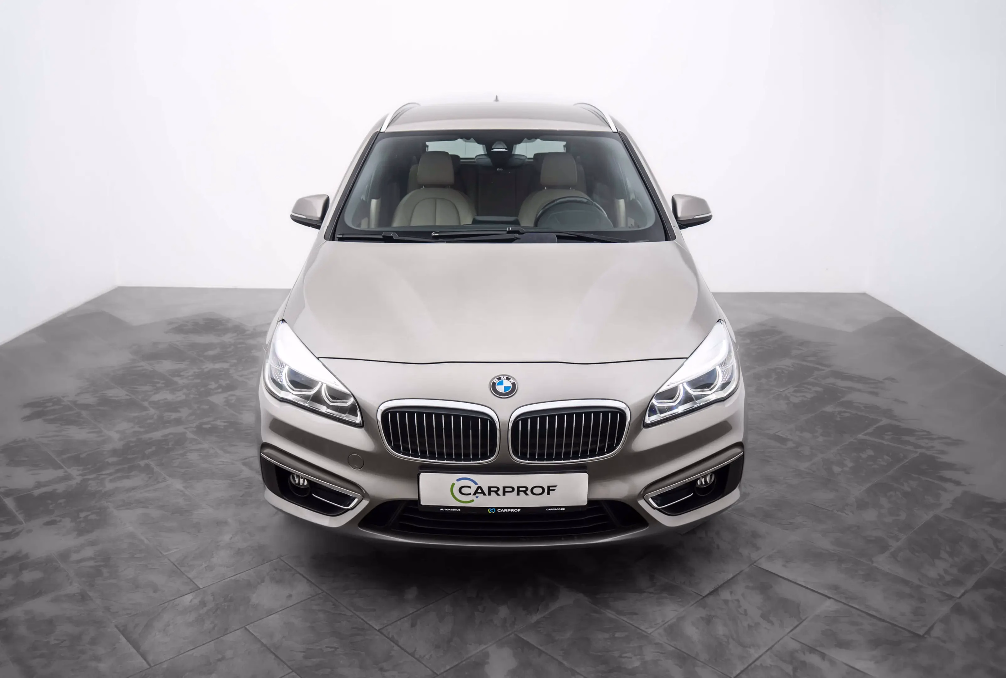 BMW 220