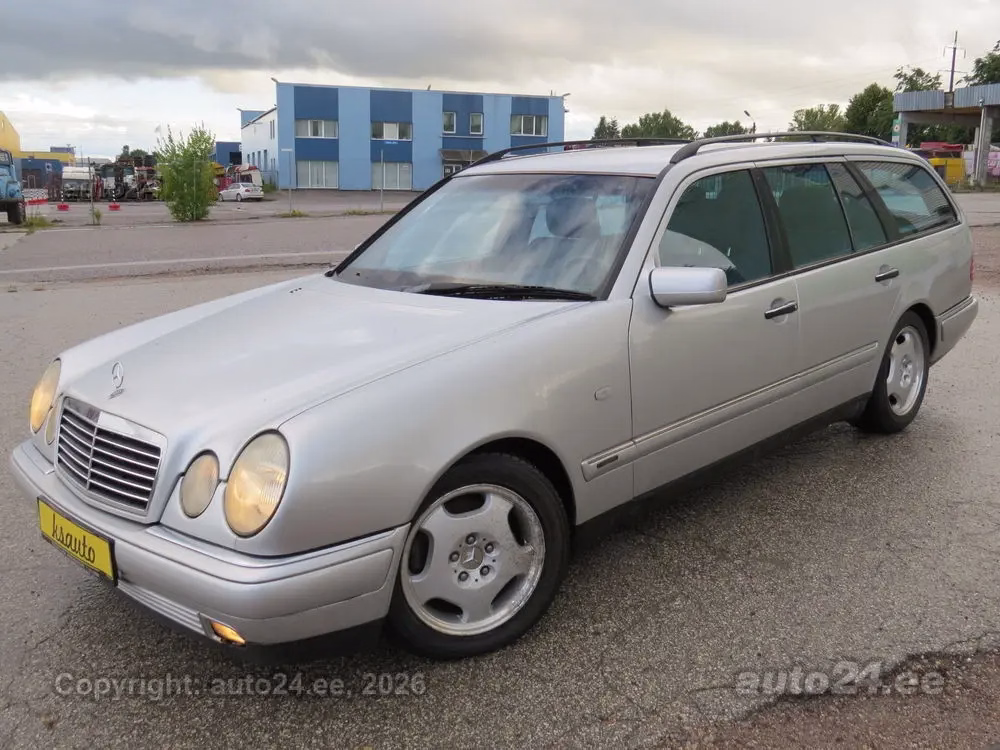 Mercedes-Benz E 200