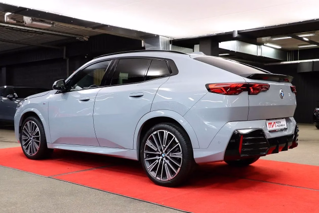 BMW X2