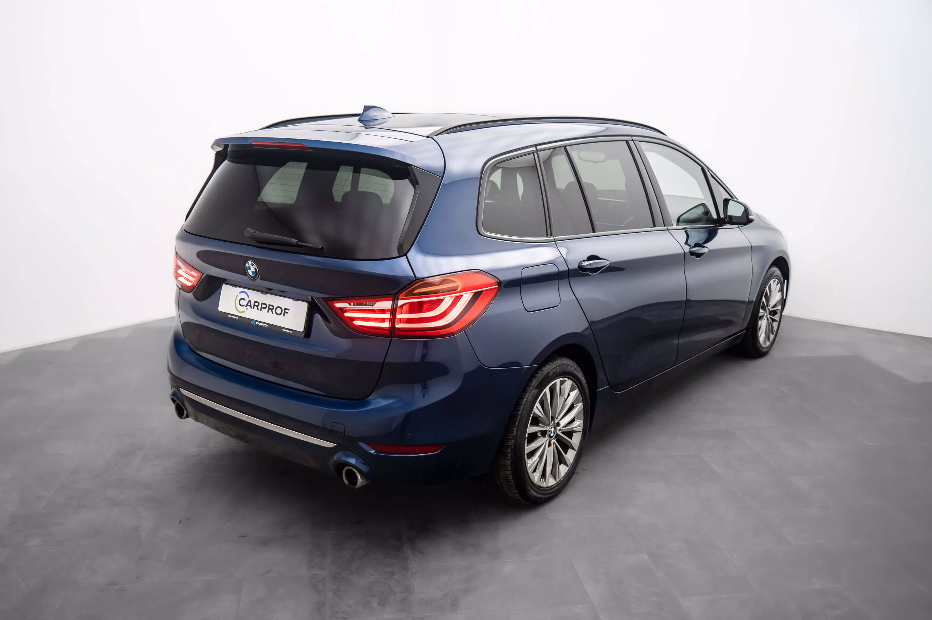 BMW 218