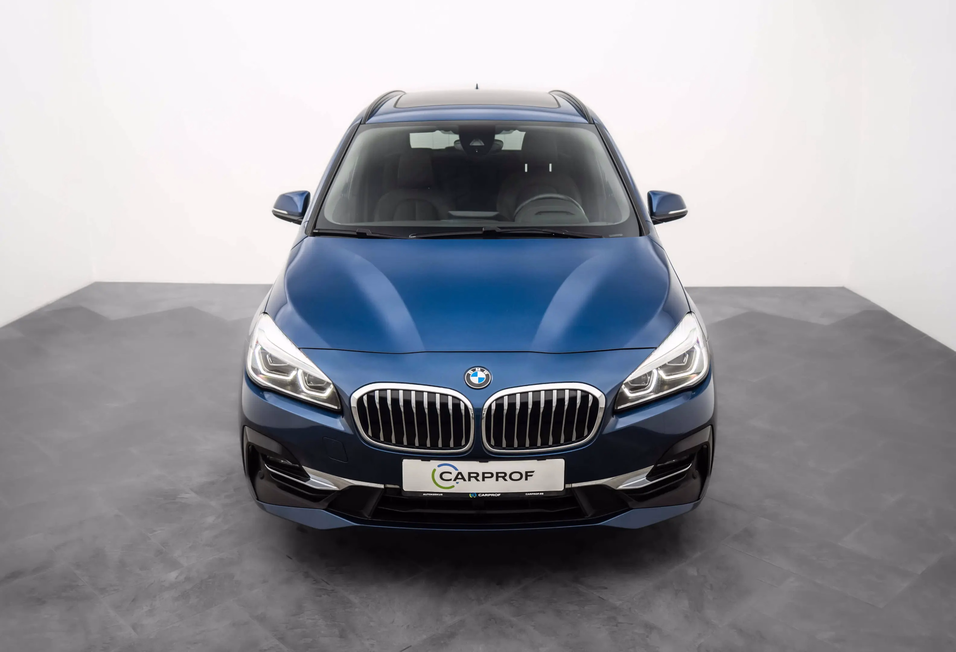 BMW 218