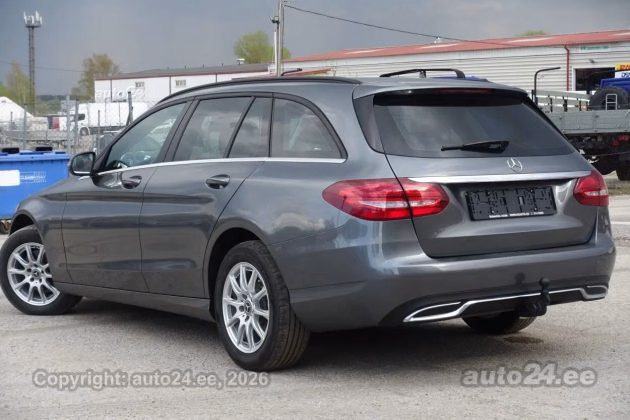 Mercedes-Benz C 220