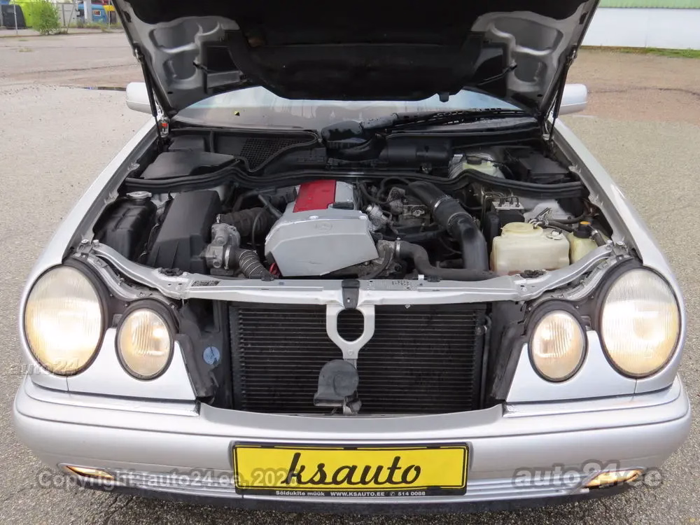 Mercedes-Benz E 200