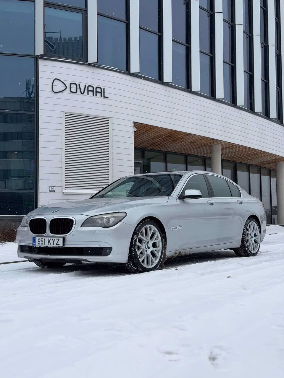 BMW 730