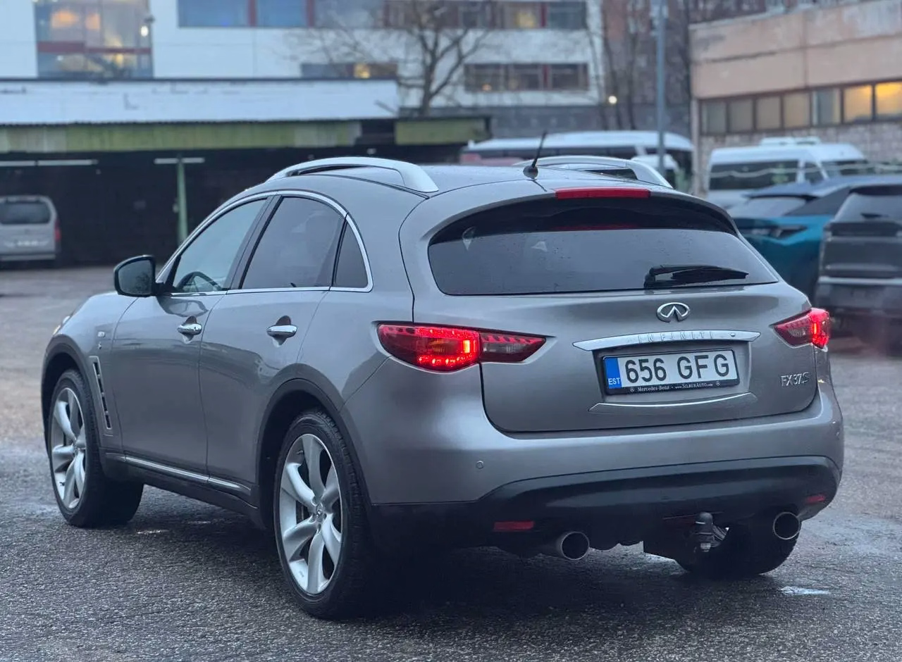 Infiniti FX