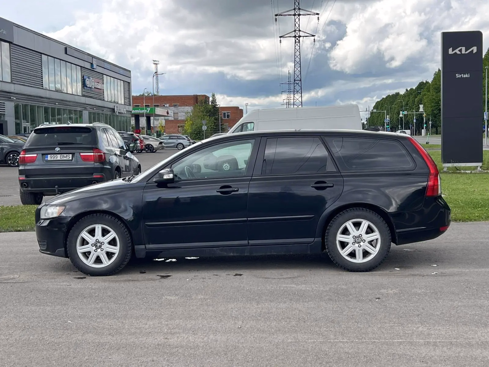 Volvo V50