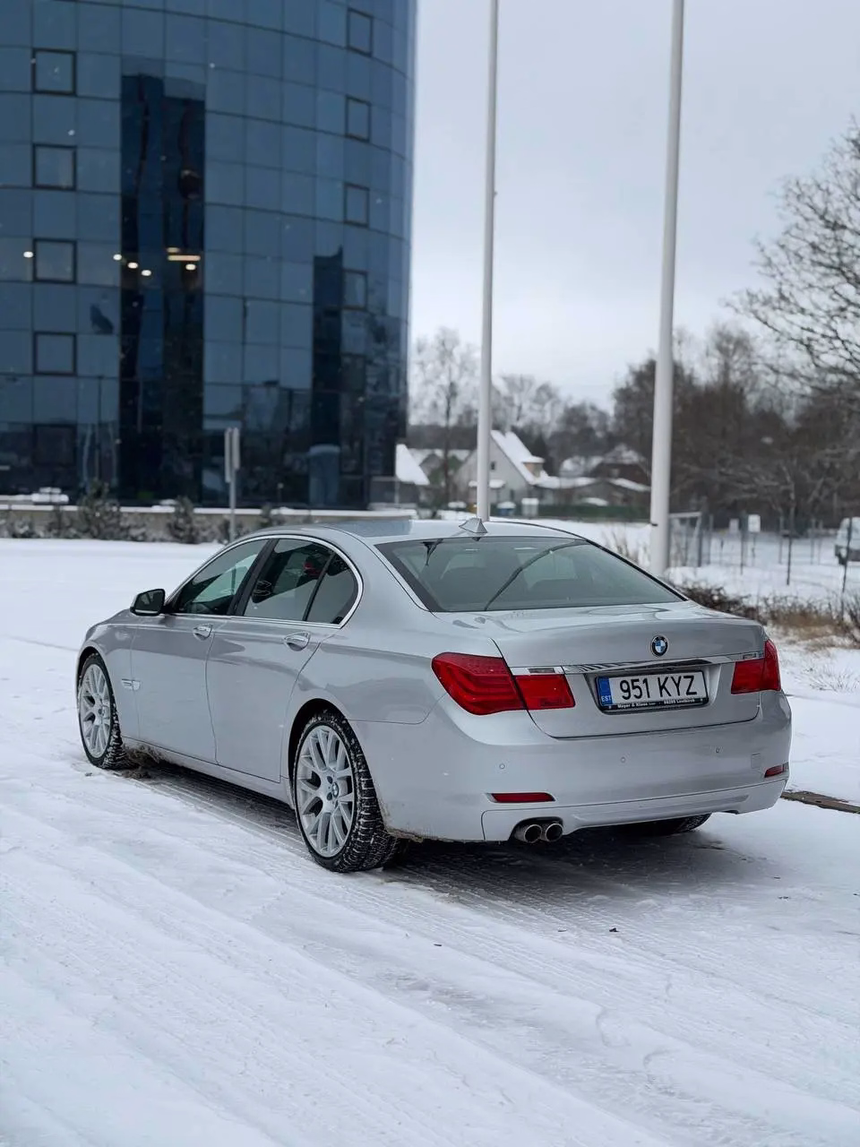 BMW 730