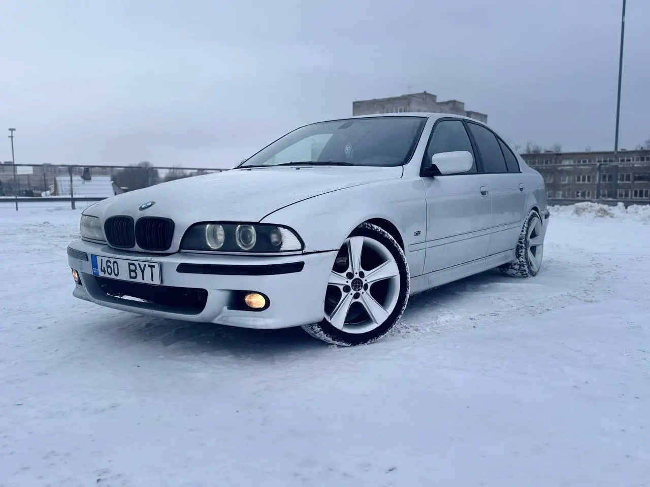 BMW 525
