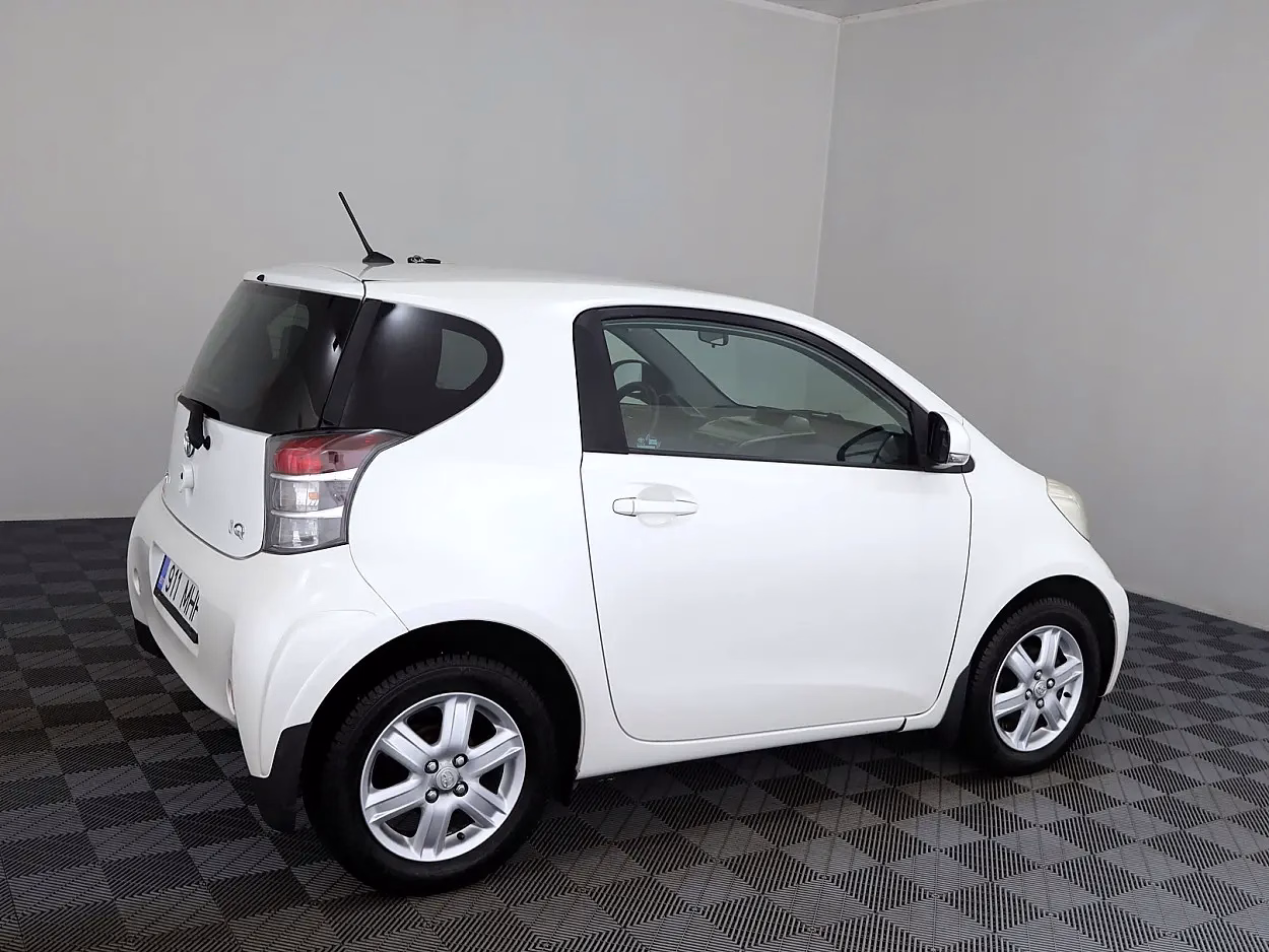 Toyota IQ