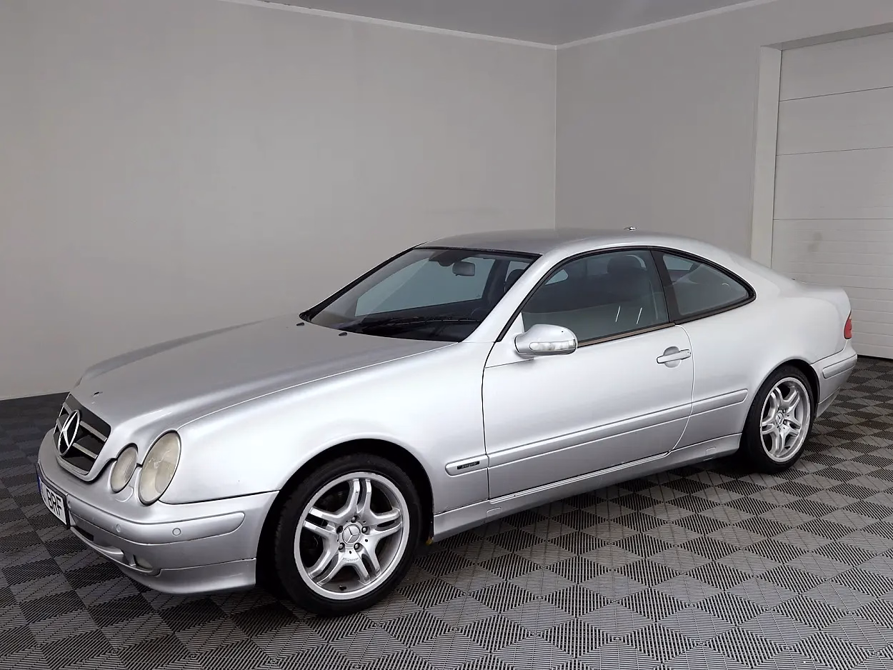 Mercedes-Benz CLK 320