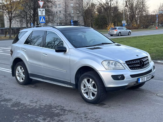 Mercedes-Benz ML 350