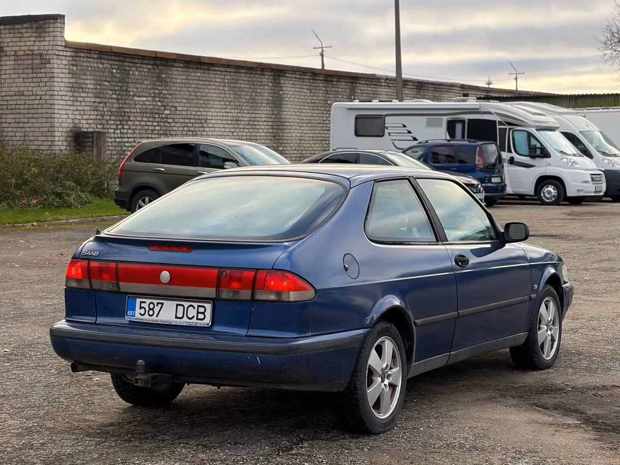 Saab 900