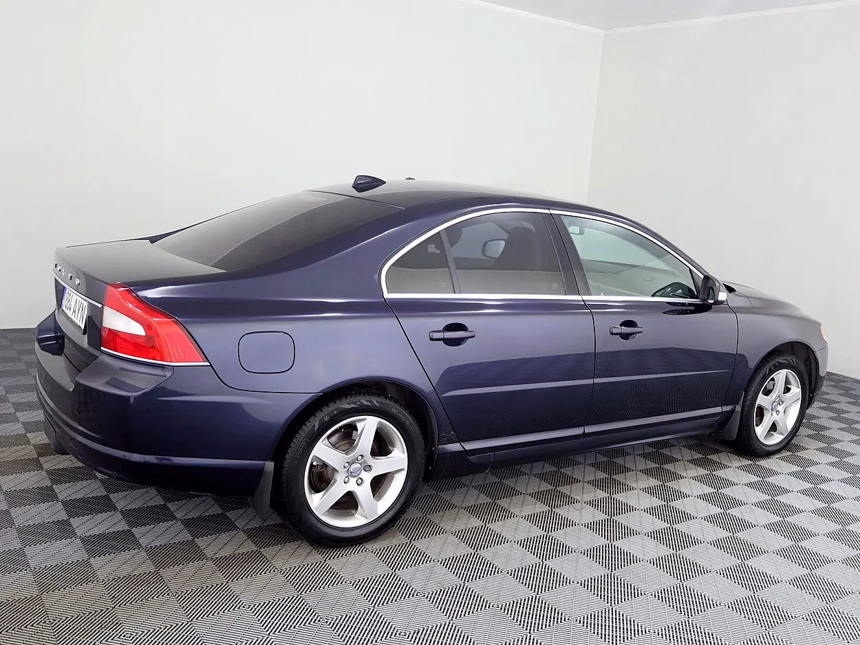 Volvo S80