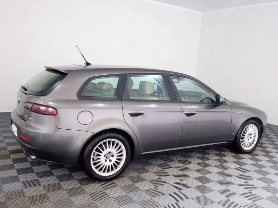 Alfa Romeo 159
