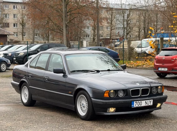 BMW 518
