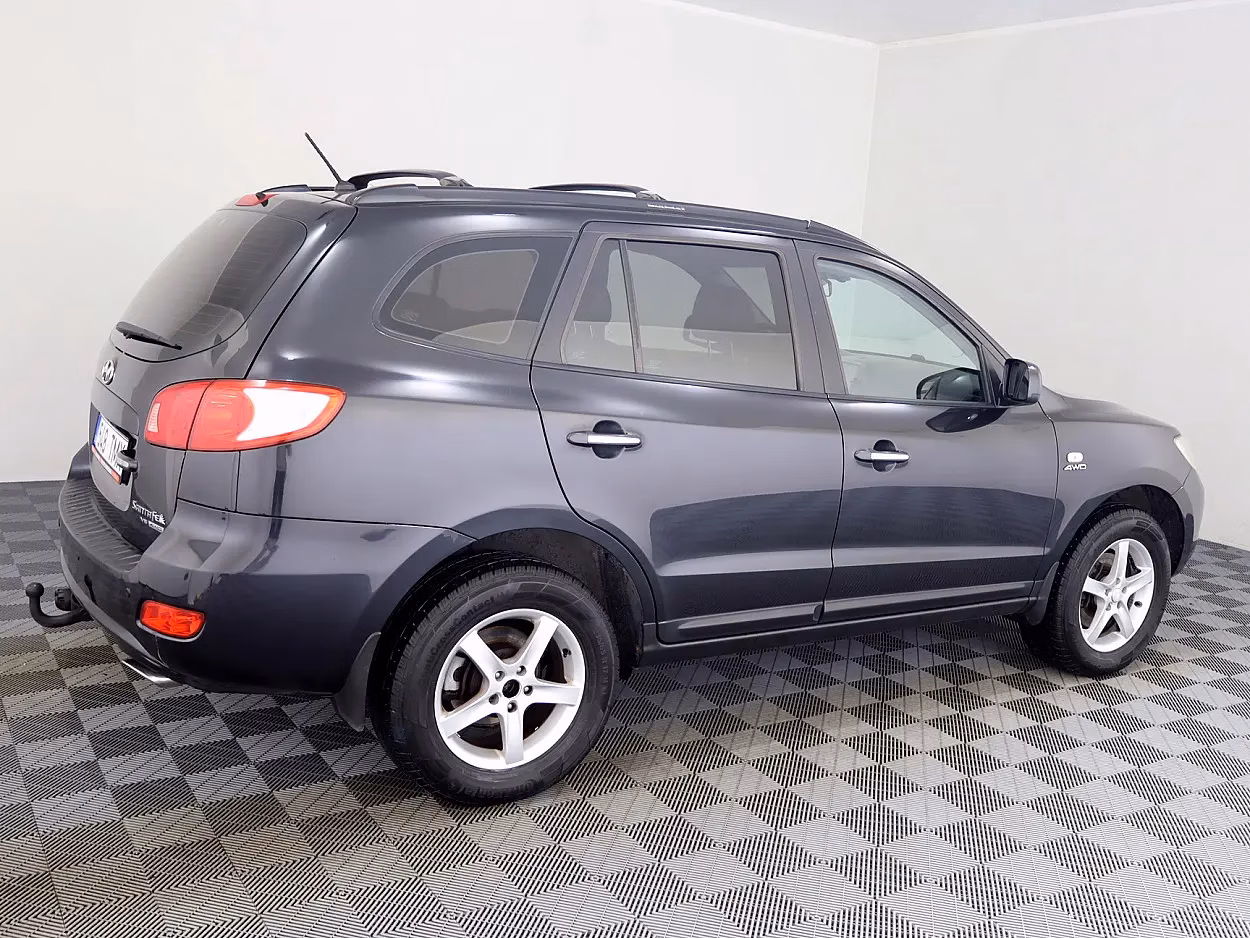 Hyundai SANTA FE