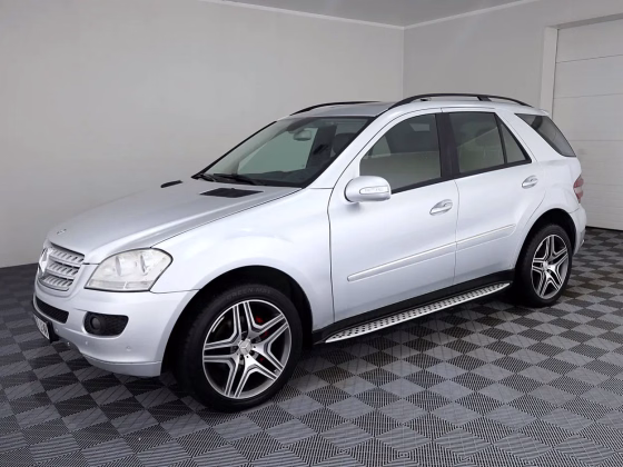 Mercedes-Benz ML 320